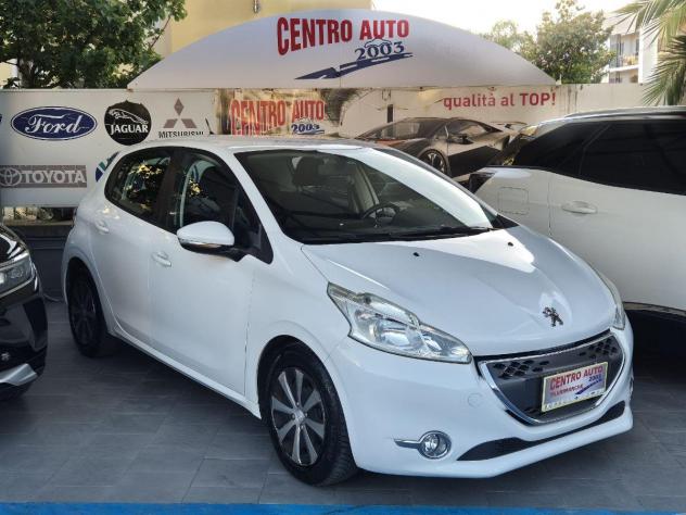 PEUGEOT - 208 - 1.4 HDi 68 CV 5p. Allure -Automatica