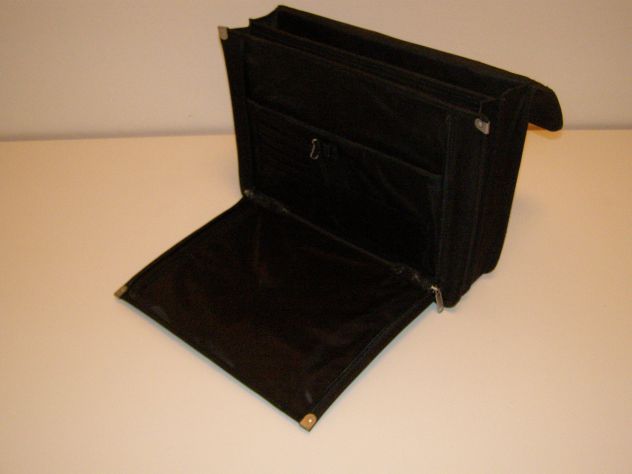 Cartella con tracolla in Nylon e PVC stampato - Foto 2