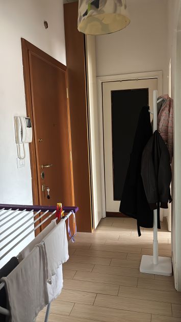 STANZA IN APPARTAMENTO CONDIVISO - Foto 4