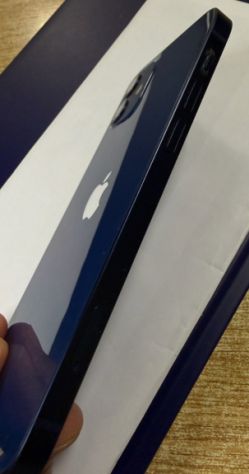 IPHONE 12 256 GB BLU - Foto 4