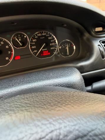 Peugeot 406 Coupe - Foto 9