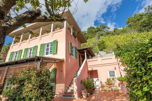 Villa in vendita a Carrara 230 mq Rif: 1301849