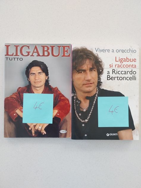 Libri di Ligabue: Vivere ad orecchio e tutto Ligabue