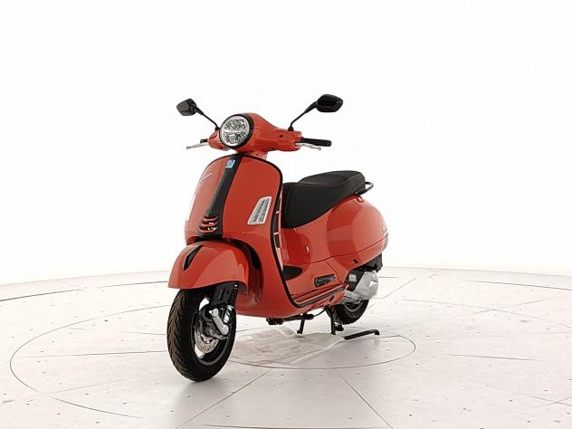 Vespa AMG GT VESPA GTS SUPSPORT 125 E5 RST22 ARANCIO