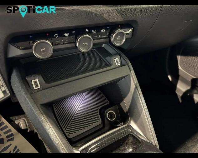 Citroën C4 III 1.2 hybrid Plus 145cv e-dcs6 - Foto 9
