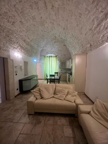 Casamassima; Soluzione Indipendente in pietra. Ristrutturata. Arredata. Libera. - Foto 4