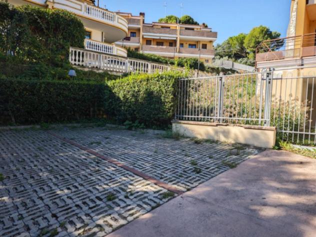 Immobile in asta di 245 m², box auto in vendita a Montesilvano - Foto 2