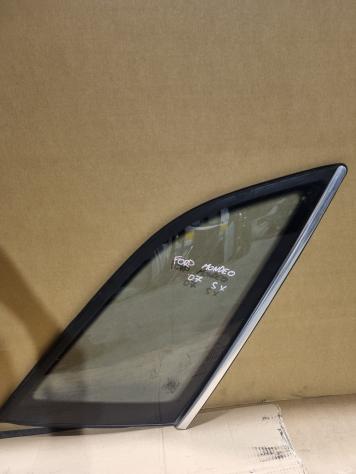 VETRO FISSO POSTERIORE SX FORD Mondeo Berlina 5° Serie (0507)
