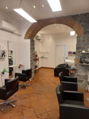 CEDESI SALONE PARRUCCHIERE AVVIATO – COMO - Foto 3