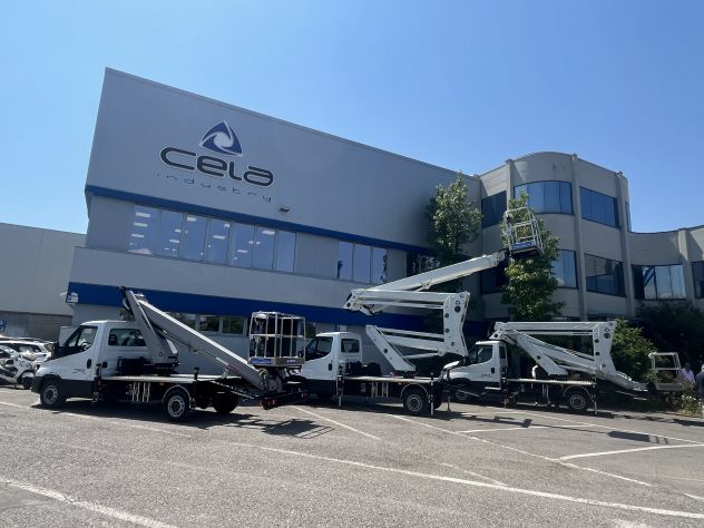 CELA 20T Essential– Piattaforma Aerea Autocarrata Telescopica 20 Metri Patente B - Foto 2