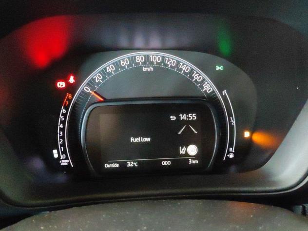 Toyota Aygo X Aygo X 1.0 VVT-i 72 CV 5 porte Lounge KM 0 - Foto 9