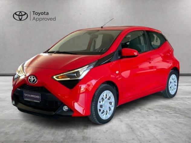 Toyota Aygo 2ª serie Connect 1.0 VVT-i 72 CV 5 porte x-play