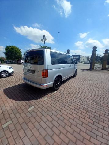 Volkswagen Transporter 2.0 TDI 150CV DSG PC Kombi - Foto 6