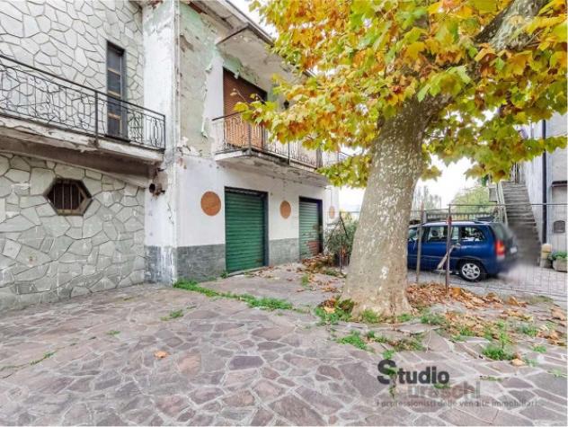 Palazzo / Stabile di 750 m² con più di 5 locali in vendita a Olginate - Foto 4