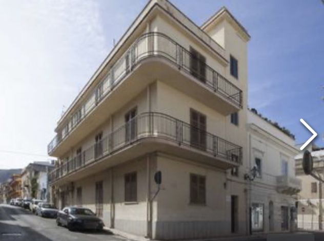Ampio appartamento Terrasini