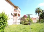 Travedona Monate - ampio trilocale con balconi e cantina
