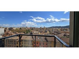 Quadrilocale in affitto a Bologna, Marconi