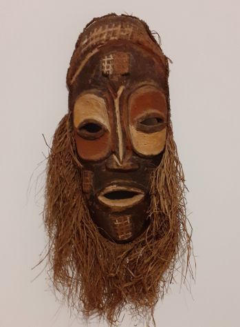 Grande maschera rituale africana