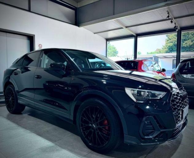 Audi Q3 SPBK 35 2.0 TDI 150CV Black Edition S Line - Foto 6
