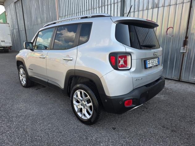 Jeep Renegade 2.0 Mjt 140CV 4WD Active Drive Limited - Foto 9