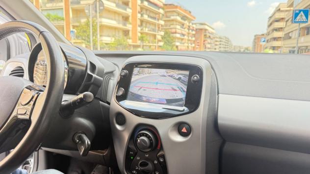 Toyota Aygo 1.0 VVT-i 72 CV 5 porte x-play MMT LED PDC CERCHI 16 KAMERA CAR PLAYBLUETOOTH - Foto 9