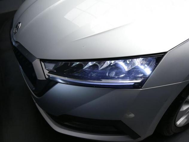SKODA Octavia 2.0 TDI 116CV DSG Wagon Executive rif. 24117661 - Foto 9