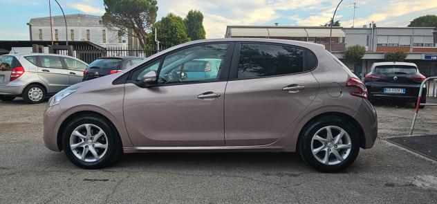 Peugeot 208 1.4 HDi 68 CV Allure solo 49000 Km - Foto 3