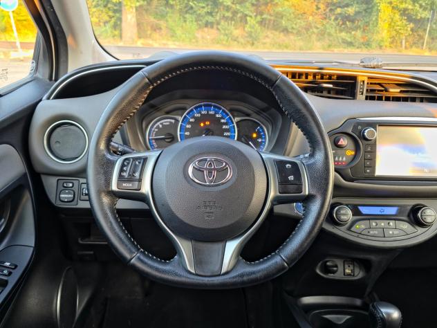 Toyota Yaris 1.5 Hybrid 5 porte Active E6B Automatico NEO 2016 - Foto 8