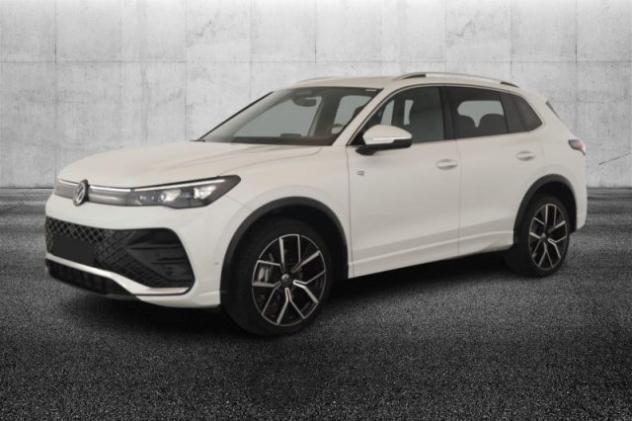 VOLKSWAGEN Tiguan 2.0 TDI 193 CV DSG 4MOTION R-Line rif. 24072196