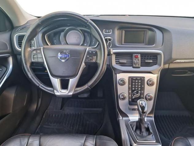VOLVO V40 Cross Country D2 Kinetic rif. 23962538 - Foto 10