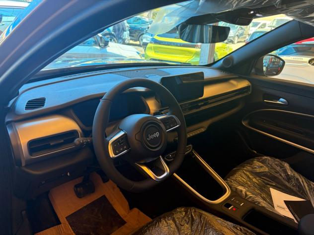 Jeep Avenger 1.2 Turbo 110 CV MHEV Summit. - Foto 8