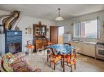 Villa di 250 m² con 5 locali e box auto in vendita a Campagnatico