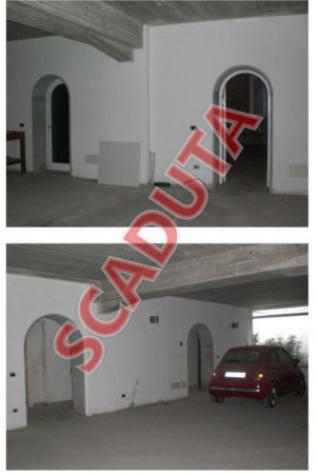 Immobile in asta di 465 m², box auto doppio in vendita a Cernusco sul Naviglio
