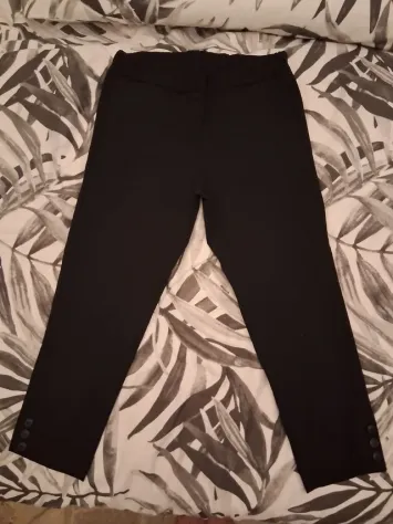 2 paia Pantaloni Donna Basic neri, elasticizzati, uno lungo e uno Pinocchietto - Foto 6
