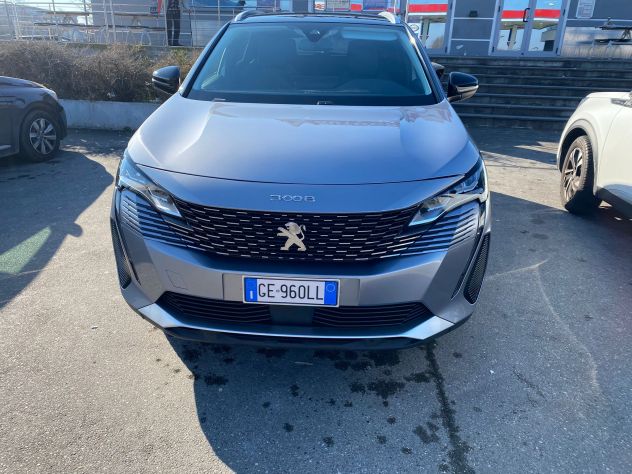 Peugeot 3008 diesel 1.5 131 cavalli anno 2021.