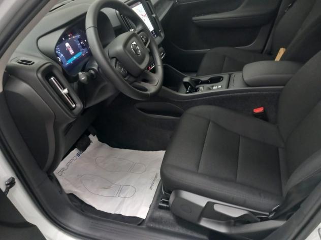 Volvo XC40 2023 2.0 b3 Essential auto - Foto 7