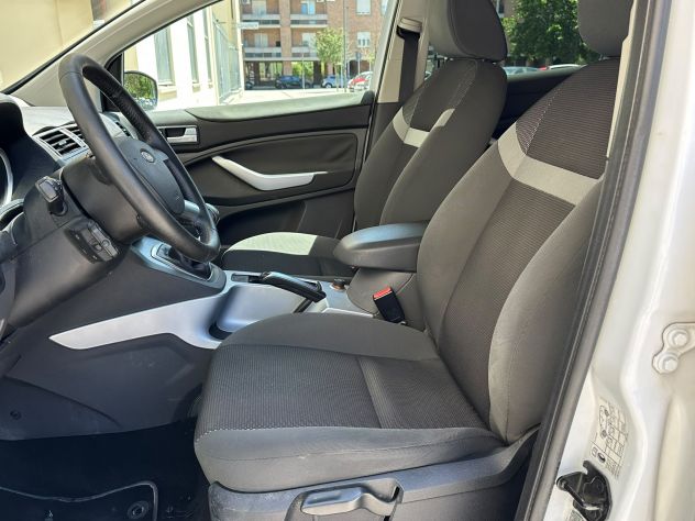 FORD KUGA 1A SERIE anno 2011 - Foto 5