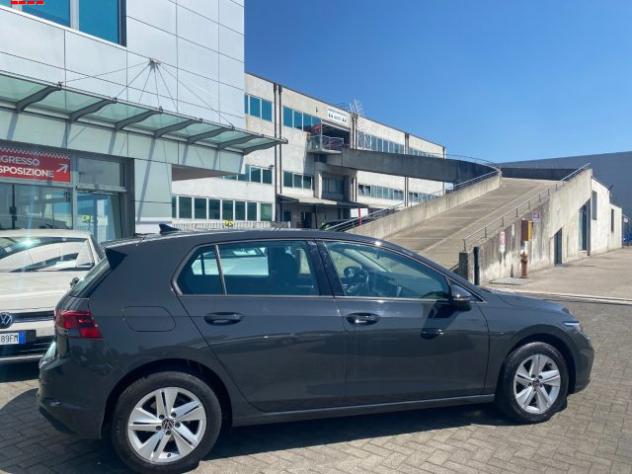 VOLKSWAGEN Golf 1.5 eTSI 130 CV EVO ACT DSG Life rif. 23979581 - Foto 3