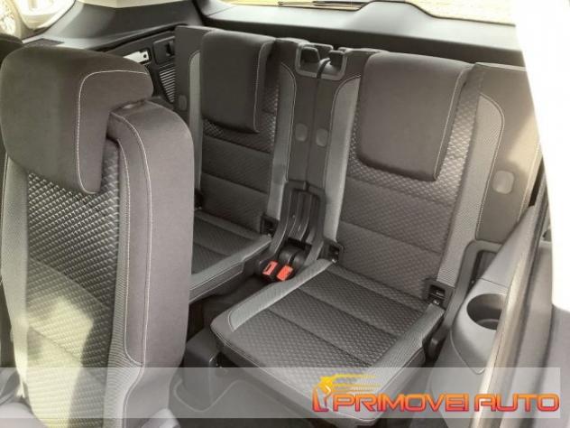 VOLKSWAGEN Touran 2.0 TDI 122 CV Active BlueMotion Technology rif. 20431840 - Foto 7