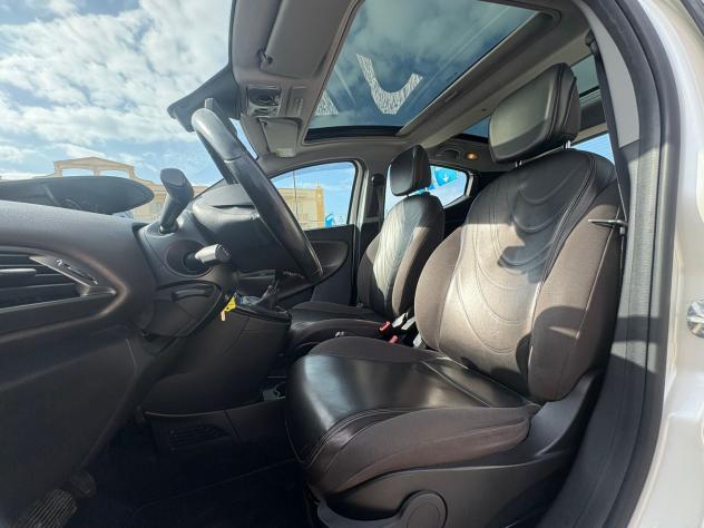 Lancia Ypsilon CAMBIO AUTOMATICO STRAFULL - Foto 8