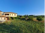 Vendesi Casa Indipendente con Ampio Terreno Privato – Rif. V163