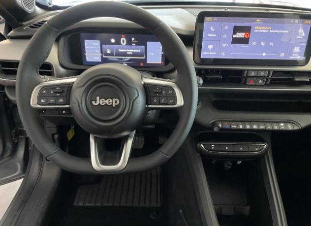 JEEP Avenger 1.2 Altitude 110 CV MHEV DCT KM0 MY26 rif. 24022206 - Foto 8