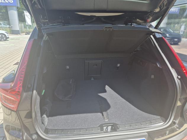 Volvo XC40 B3 automatico Plus Black Edition AUTOCARRO N1 - Foto 9