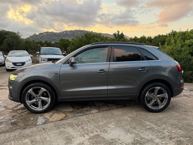Audi Q3 2.0 TDI 150 CV quattro S tronic Sport - Foto 2