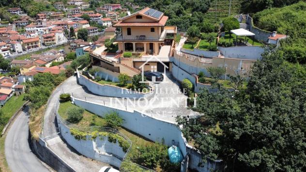 Villa in vendita a Montignoso 350 mq Rif: 1365299