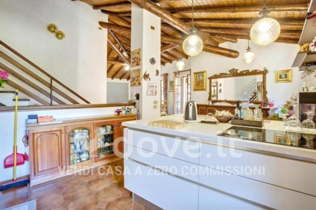 Villa di 400 m² con più di 5 locali e posto auto in vendita a Rancio Valcuvia - Foto 9