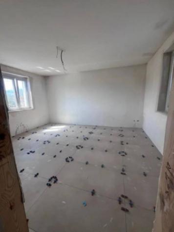 Immobile in asta di 217 m² con più di 5 locali e box auto in vendita a Vicoli - Foto 4