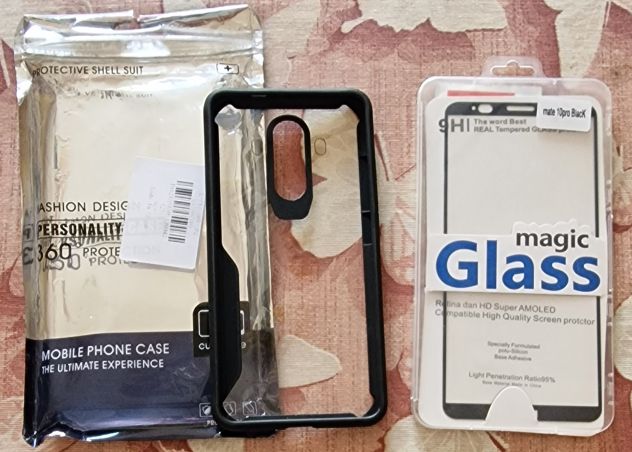 Cover nera antiurto + vetro temperato protezione display.