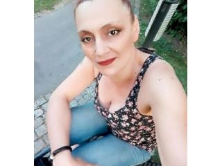 Amore e incontri Ferrara - Donna di Ferrara. Fisico Normale