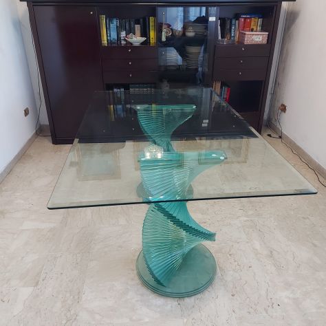Tavolo in vetro design con basi elicoidali - Foto 4